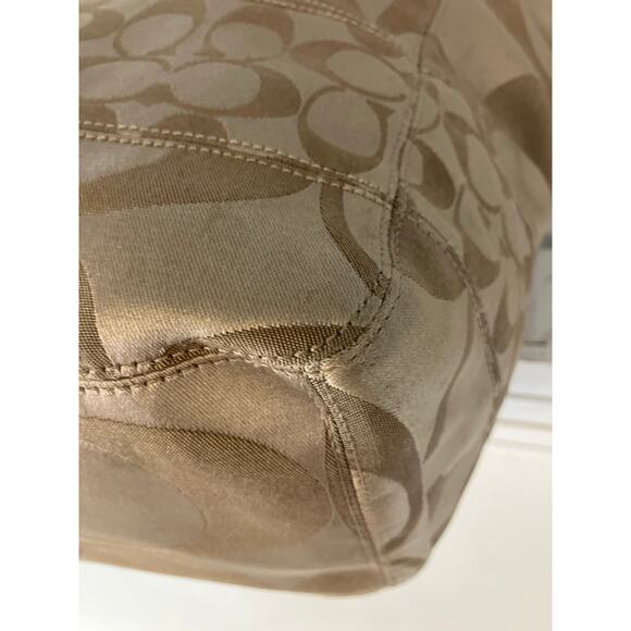 COACH 14449 LARGE TAN, BROWN SIGNAUTE PRINT SHOULDER BAG - Picture 9 of 16